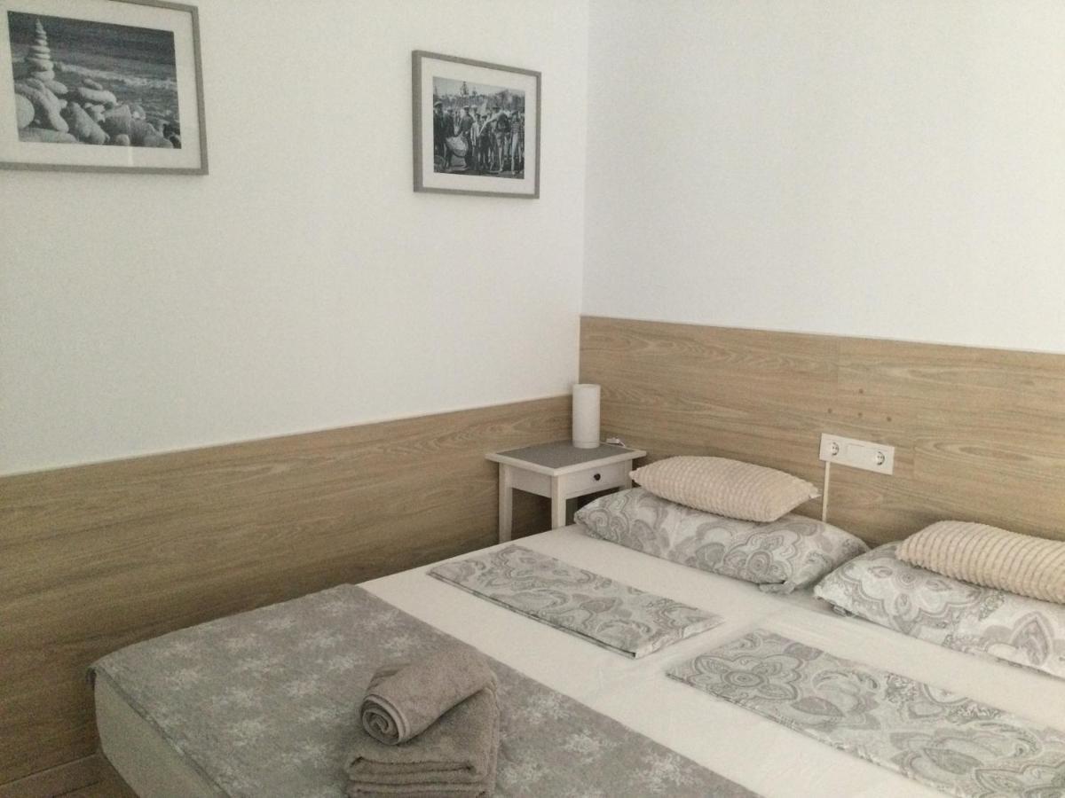 Lia Habitaciones Alicante Exterior photo